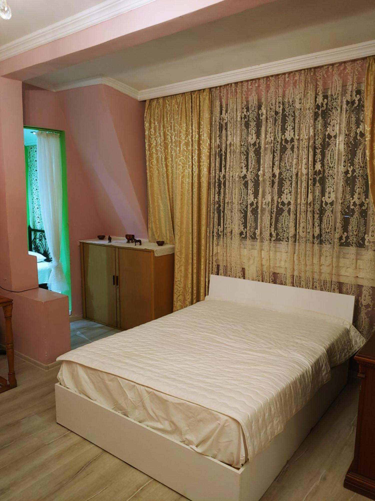 Apartment on Melashvili 24  Batumi Bagian luar foto