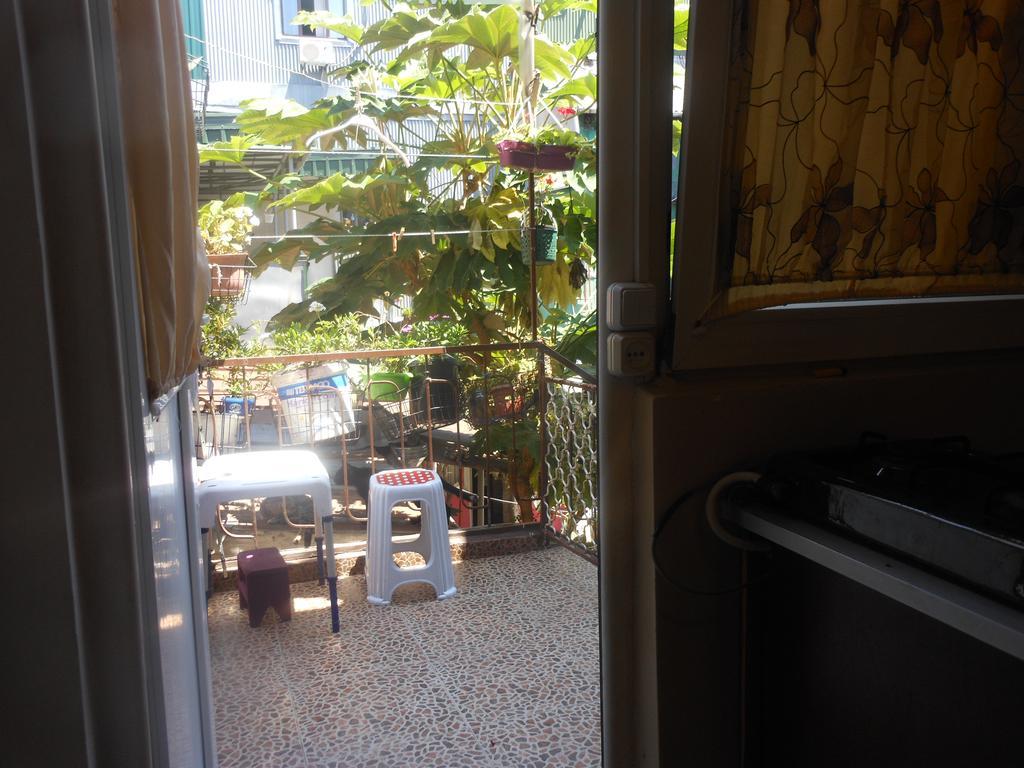 Apartment on Melashvili 24  Batumi Bagian luar foto
