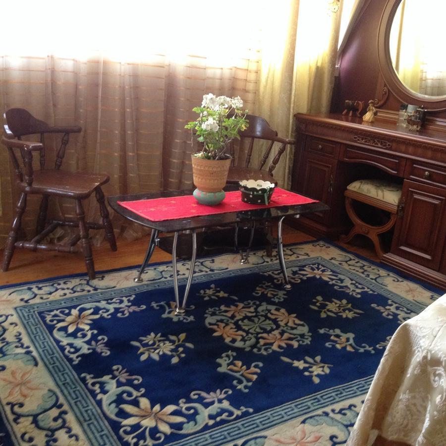 Apartment on Melashvili 24  Batumi Bagian luar foto