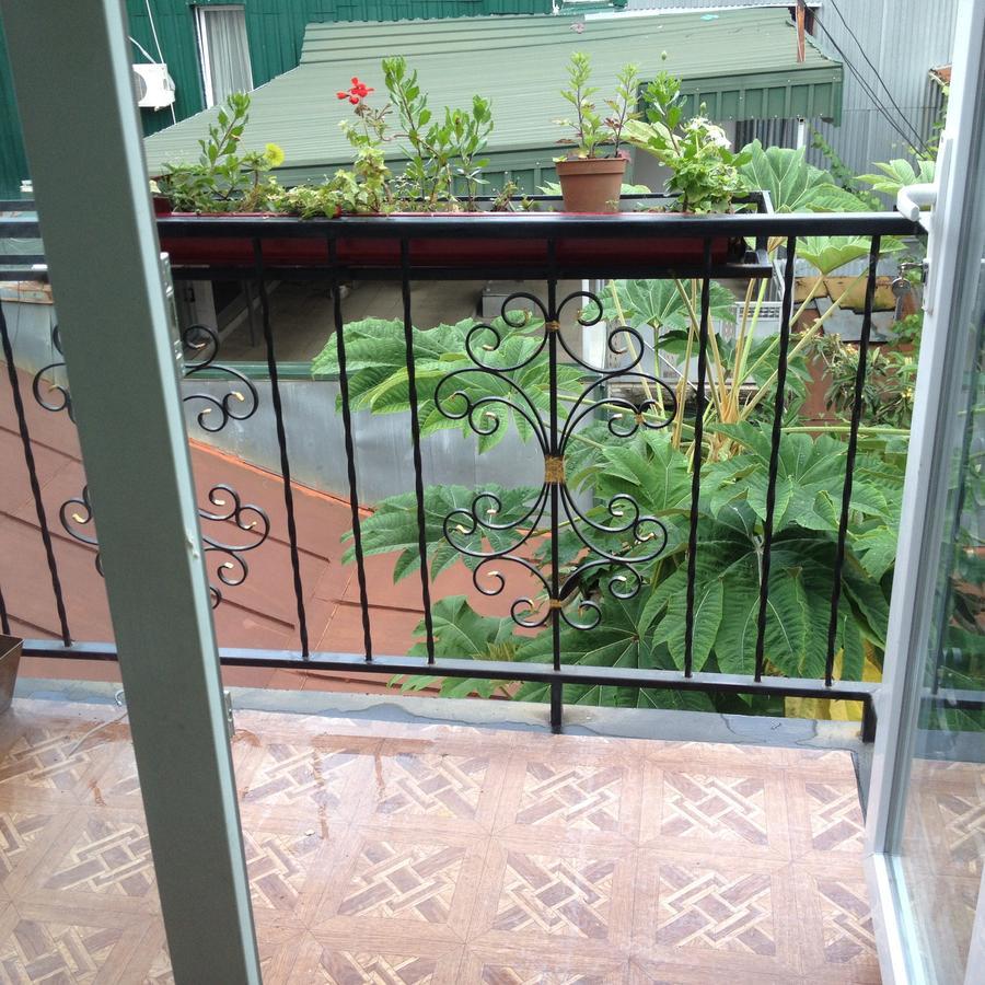 Apartment on Melashvili 24  Batumi Bagian luar foto