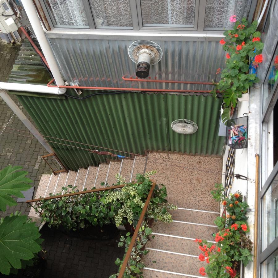 Apartment on Melashvili 24  Batumi Bagian luar foto