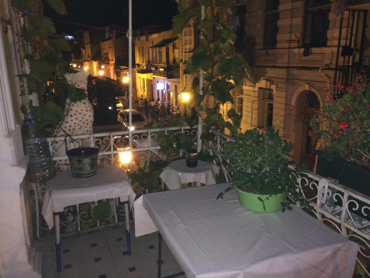 Apartment on Melashvili 24  Batumi Bagian luar foto